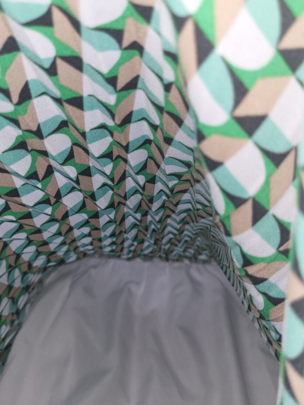ON 34th Geometric Pleated Mini Skirt Size 6 Green White Retro Chic lined pull on - Picture 7 of 7